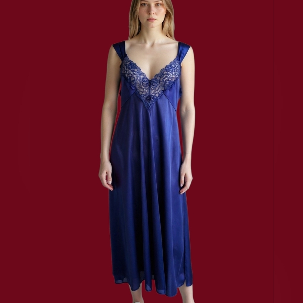 VTG QUIET MOMENTS Satin Lace Royal Blue Slip Nightgown